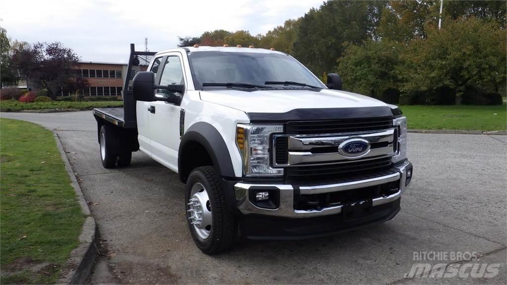 Ford F-550 Camiões estrado/caixa aberta