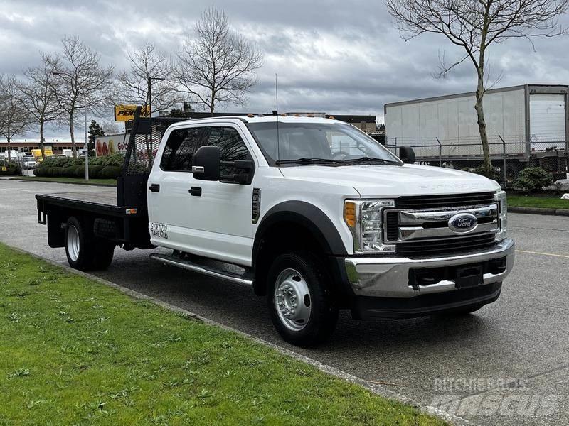 Ford F-550 Camiões estrado/caixa aberta