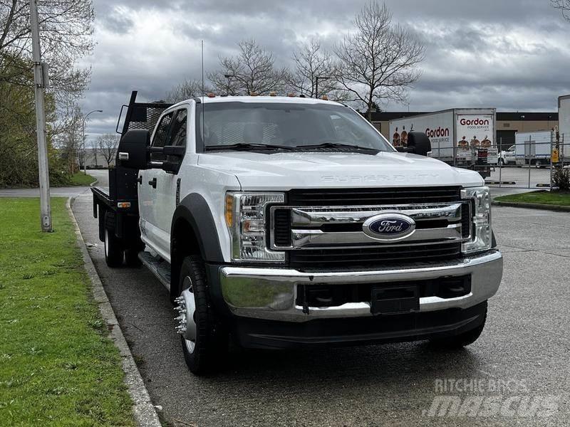 Ford F-550 Camiões estrado/caixa aberta