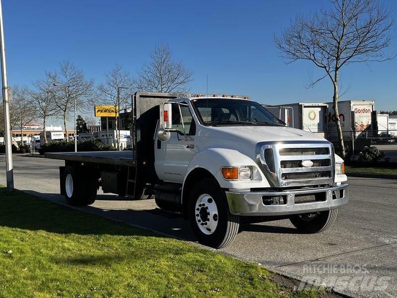 Ford F-750 Camiões estrado/caixa aberta