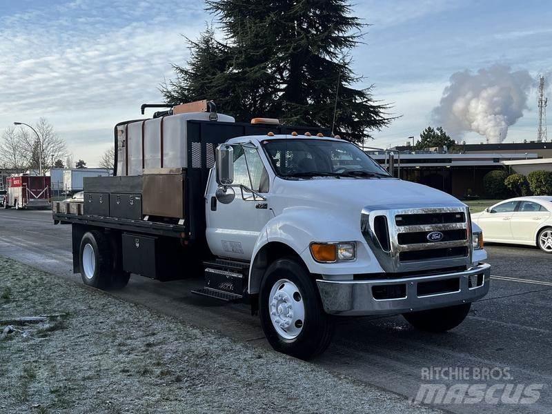 Ford F-750 Camiões estrado/caixa aberta