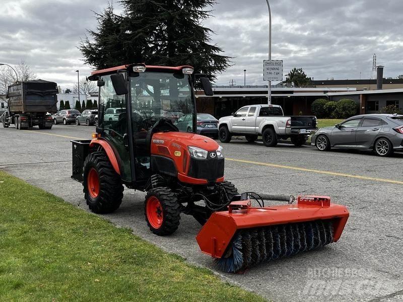 Kubota B2650 Camiões varredores