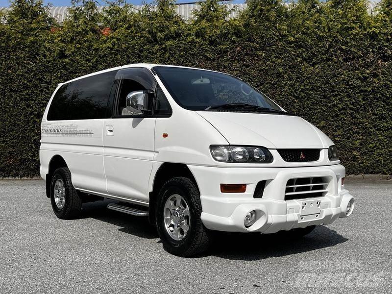 Mitsubishi Delica Carros Ligeiros