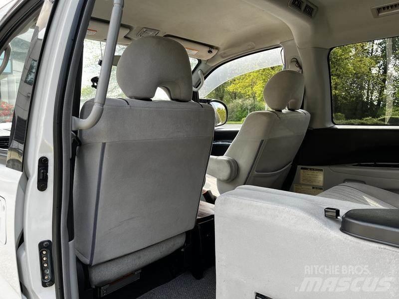 Mitsubishi Delica Carros Ligeiros