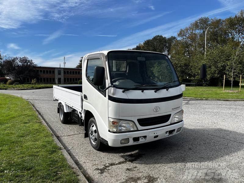 Toyota Toyoace Camiões estrado/caixa aberta