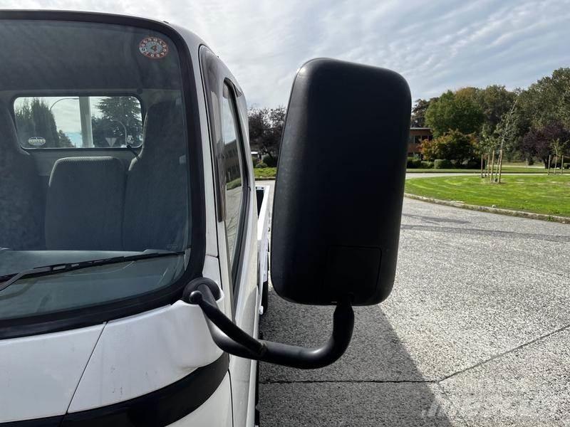Toyota Toyoace Camiões estrado/caixa aberta