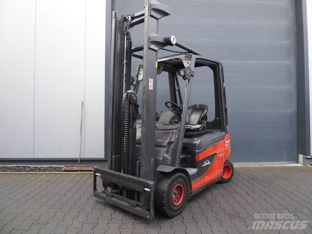Linde E25-01 Empilhadores eléctricos