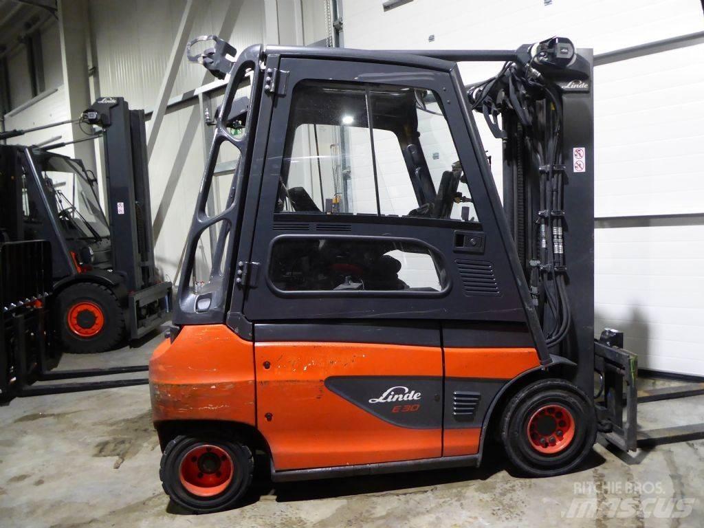 Linde E30-01 Empilhadores eléctricos
