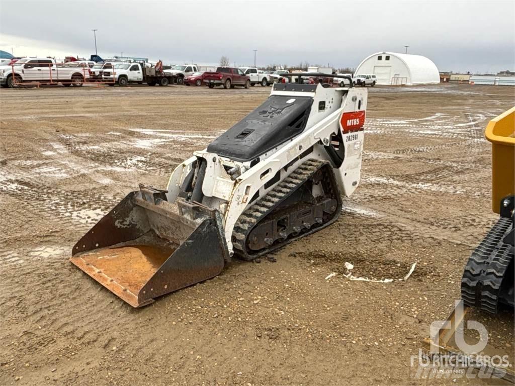 Bobcat MT85 Carregadoras de direcção deslizante
