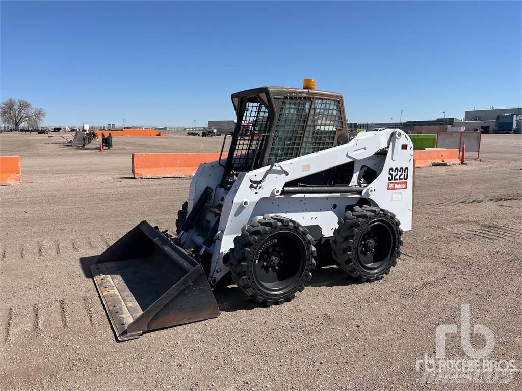 Bobcat S220 Carregadoras de direcção deslizante