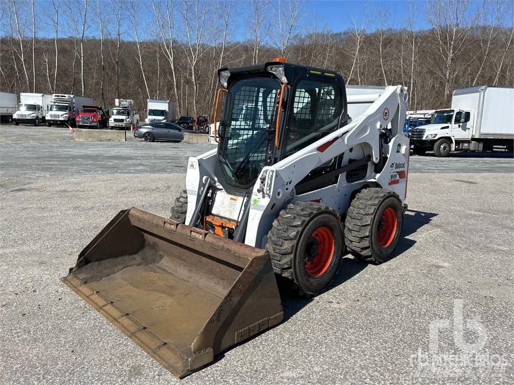 Bobcat S740 Carregadoras de direcção deslizante