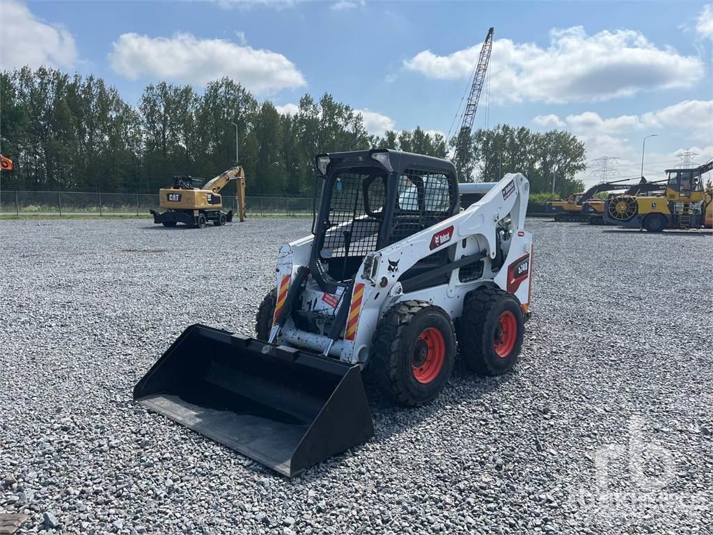 Bobcat S740 Carregadoras de direcção deslizante