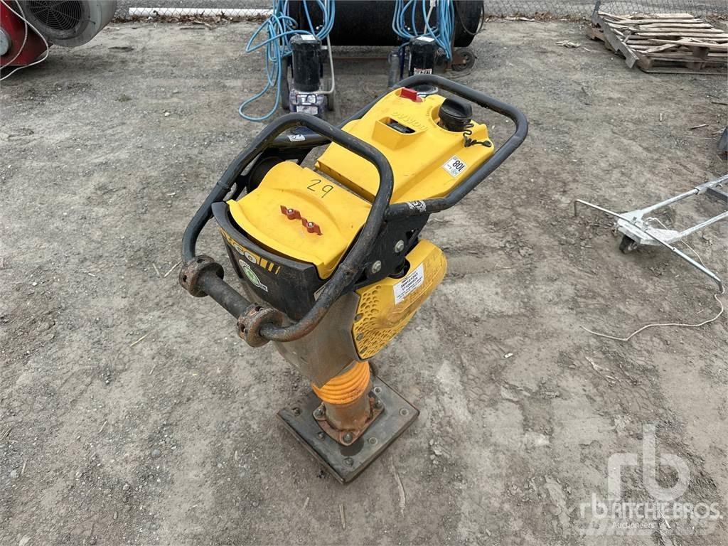 Bomag BT60 Placas compactadoras
