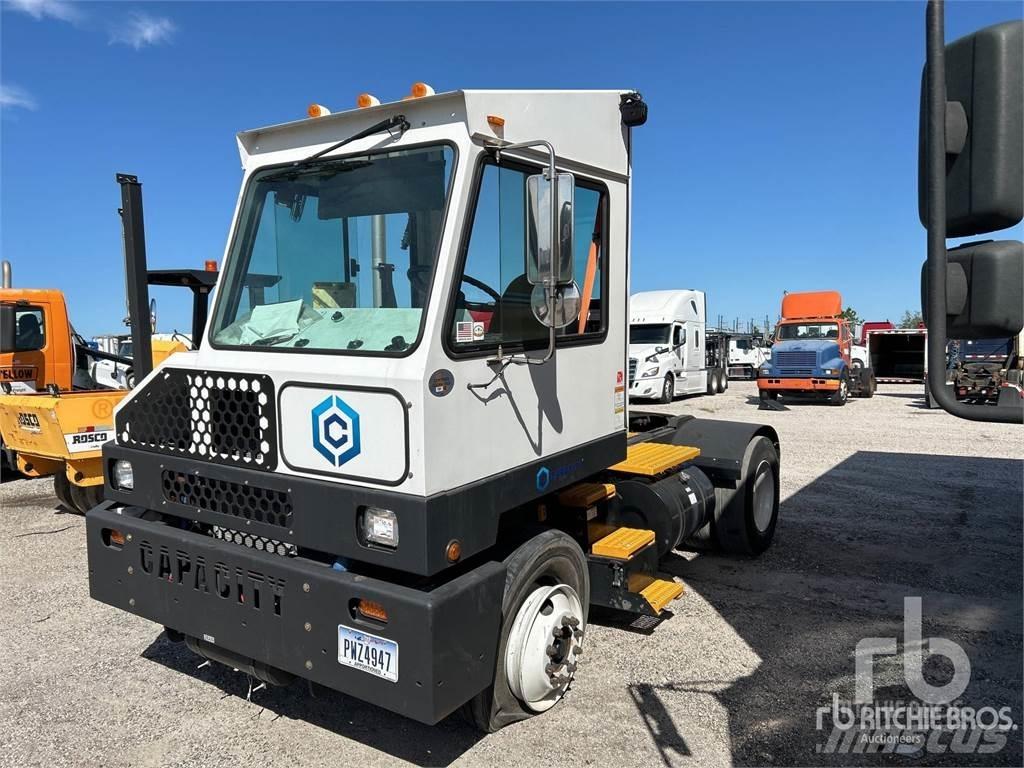 Capacity 4x2 Tractores (camiões)
