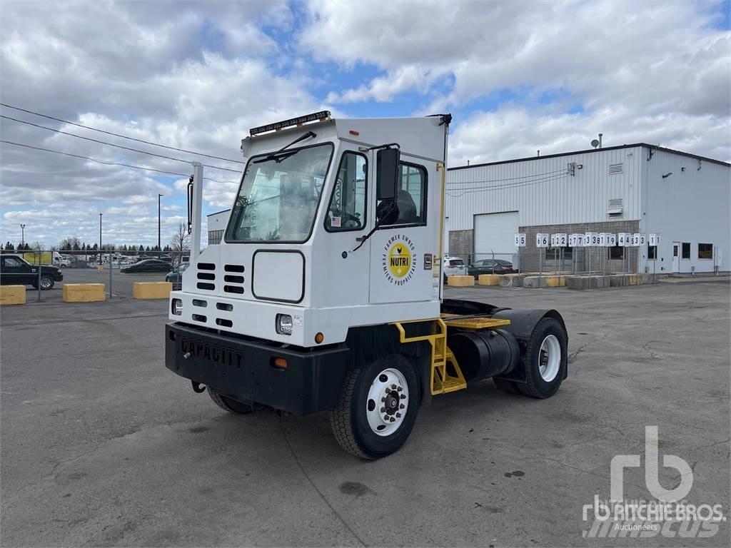 Capacity TJ7000 Tractores (camiões)