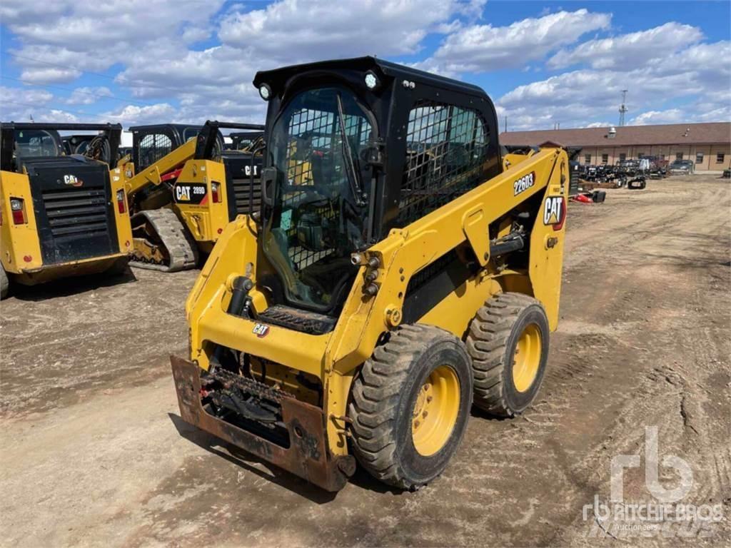CAT 226D3 Carregadoras de direcção deslizante