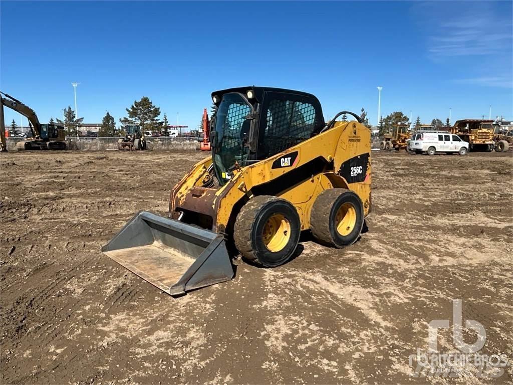 CAT 256C Carregadoras de direcção deslizante