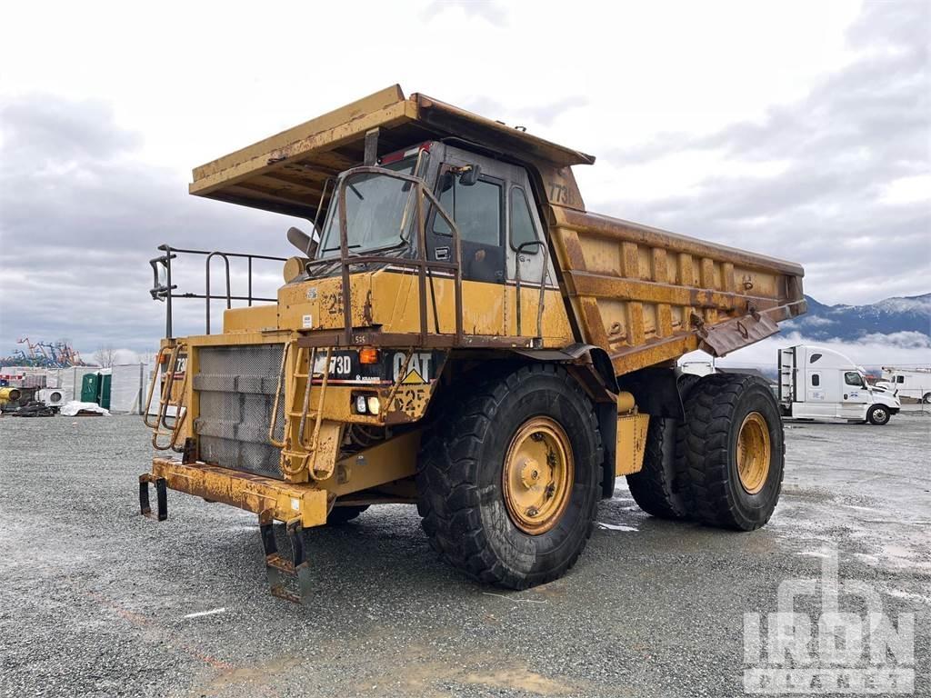 CAT 773D Camiőes dumper basculantes rígidos