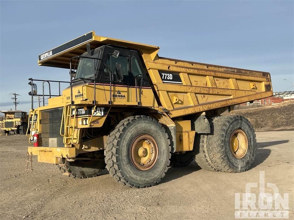 CAT 773D Camiőes dumper basculantes rígidos