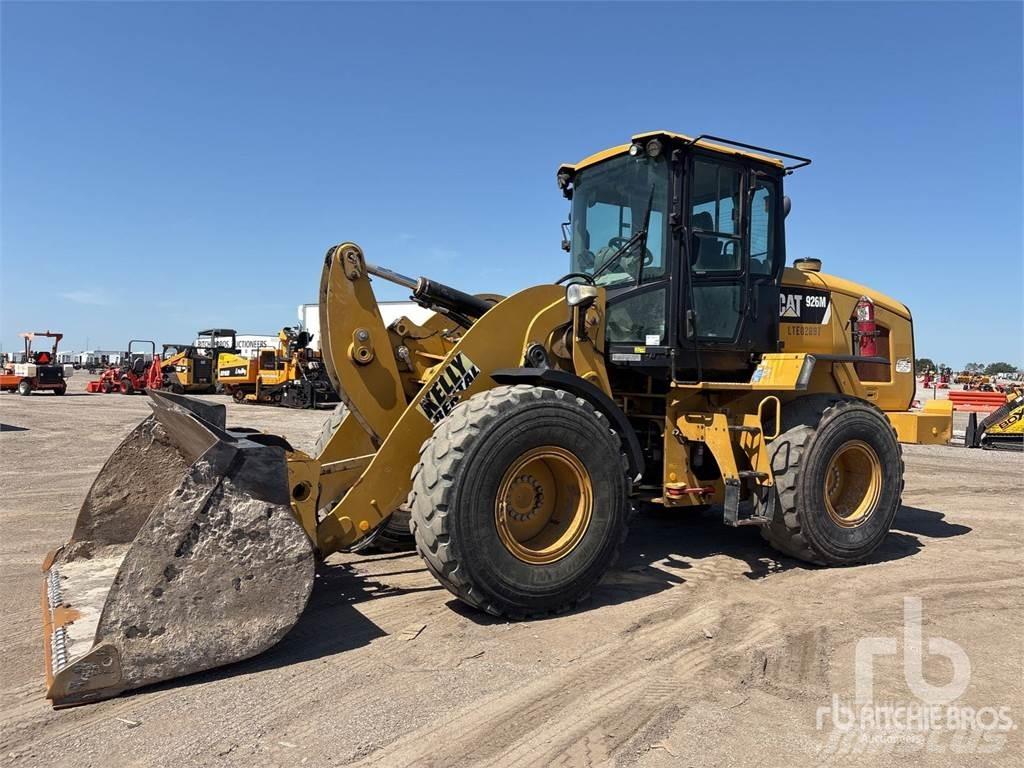CAT 926M Pás carregadoras de rodas