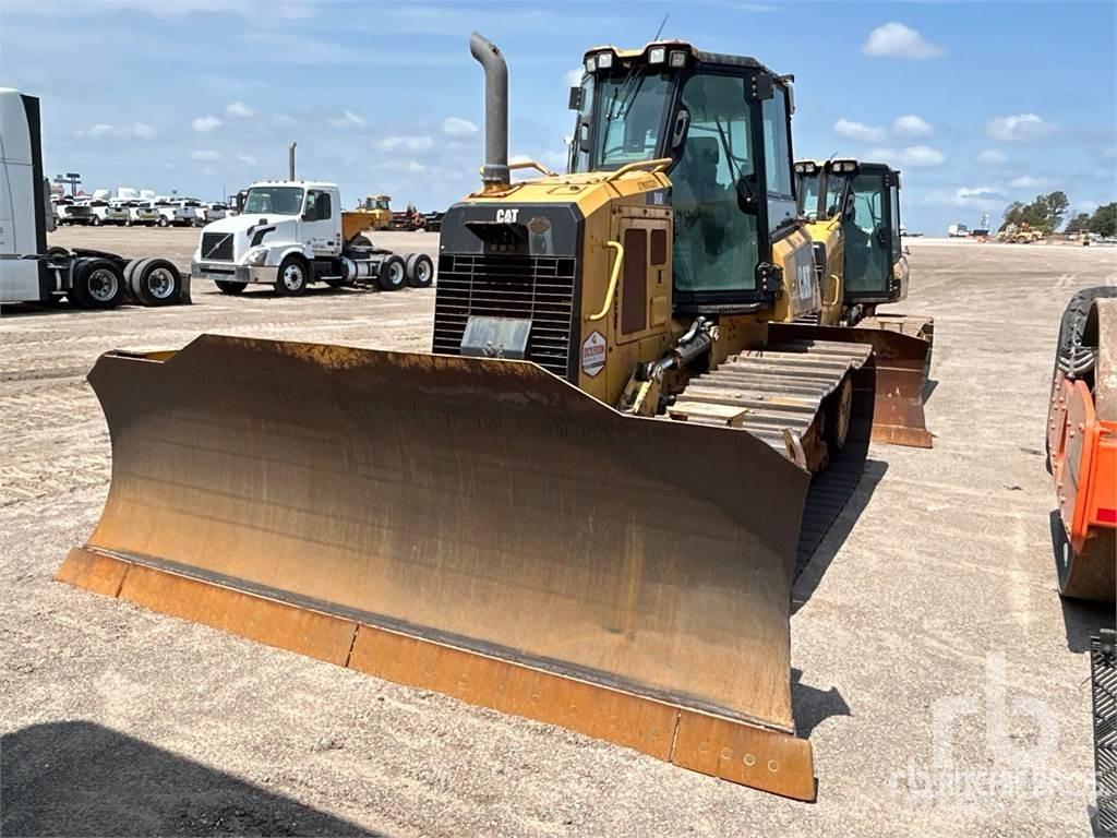 CAT D6K2 LGP Dozers - Tratores rastos