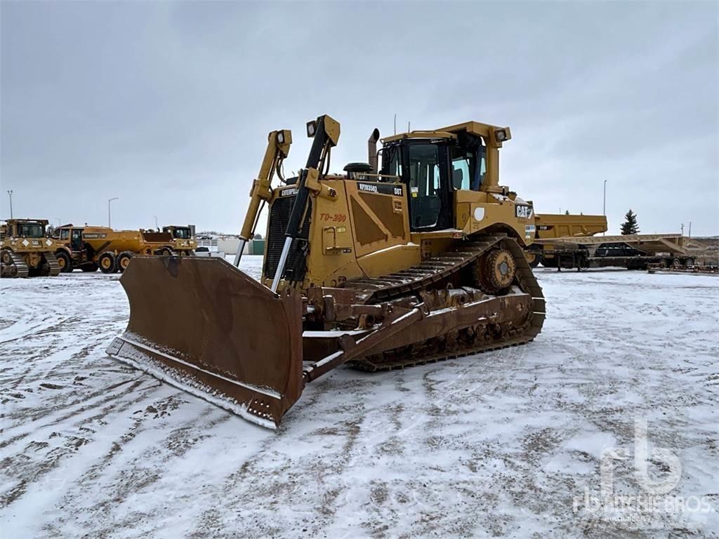 CAT D8T Dozers - Tratores rastos