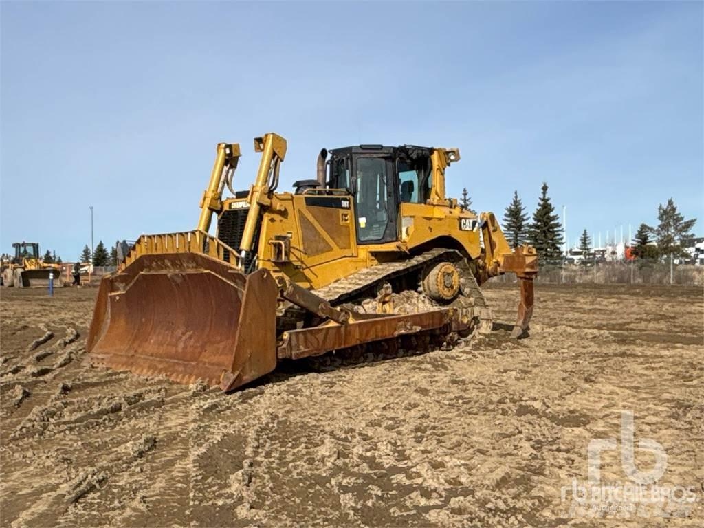 CAT D8T Dozers - Tratores rastos