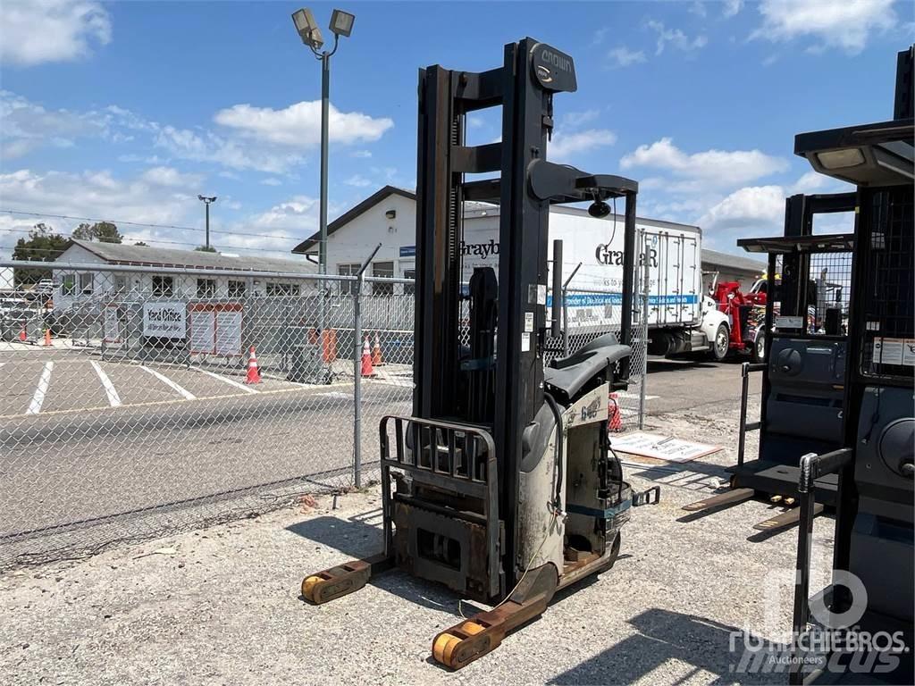 Crown RR5200 Empilhadores eléctricos