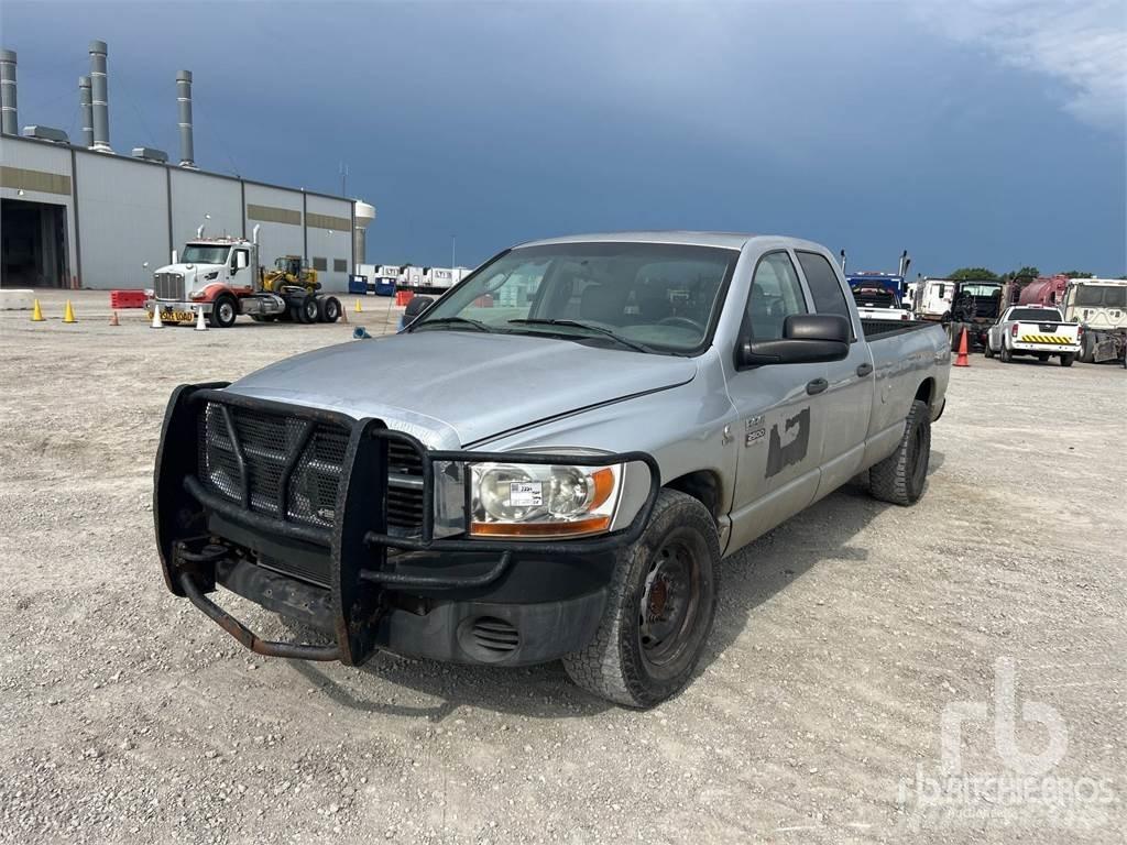 Dodge RAM 2500 Pick up de caixa aberta