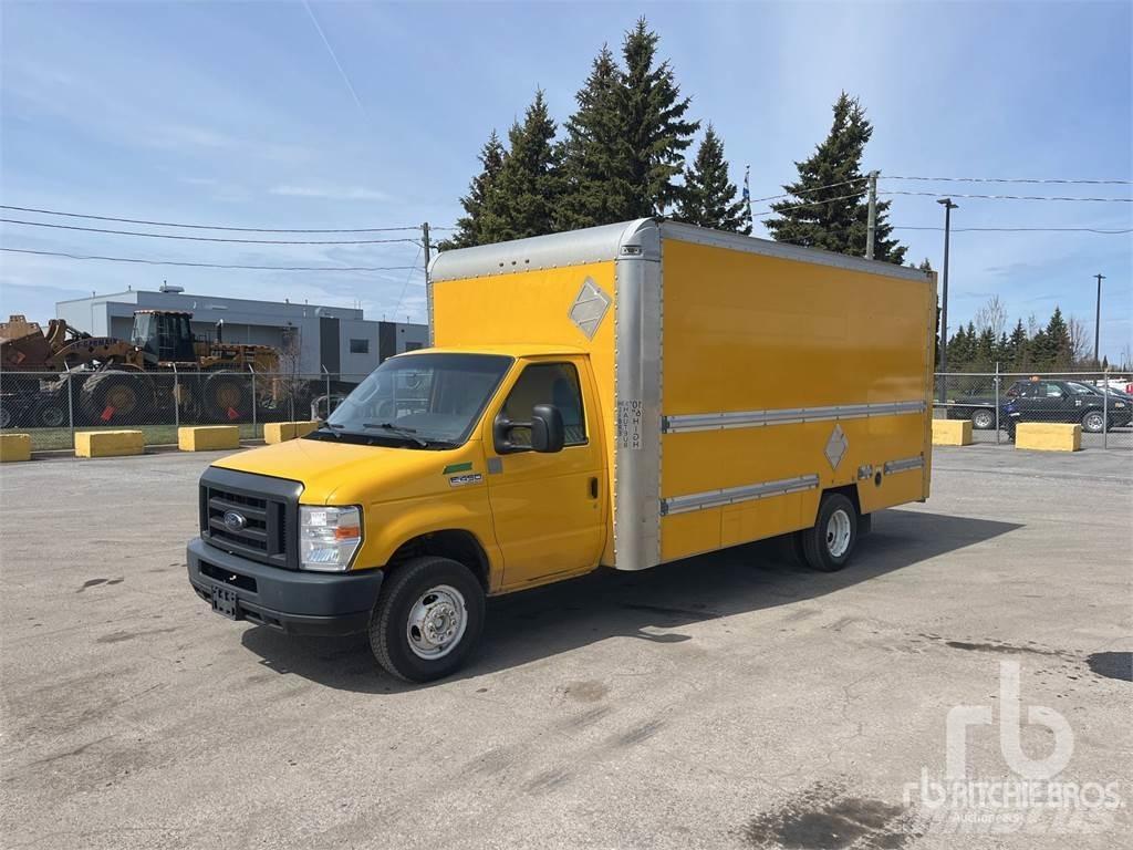 Ford E450 Carrinhas de caixa fechada