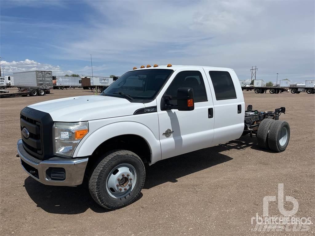 Ford F-350 Camiões de chassis e cabine