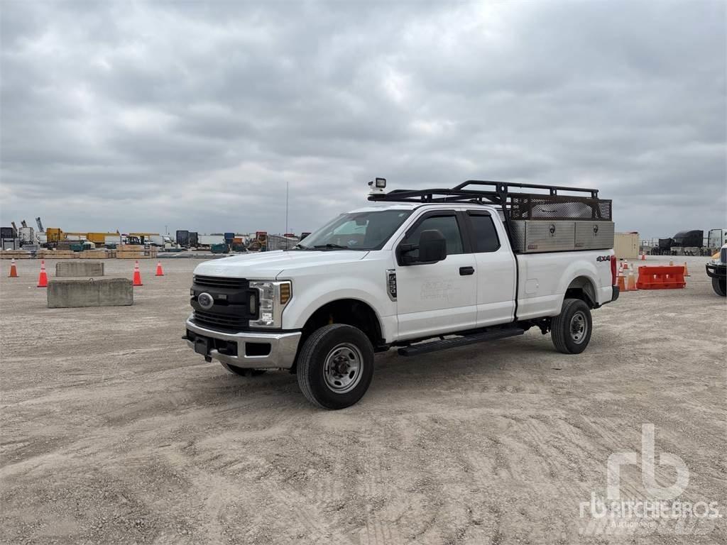Ford F-350 Pick up de caixa aberta