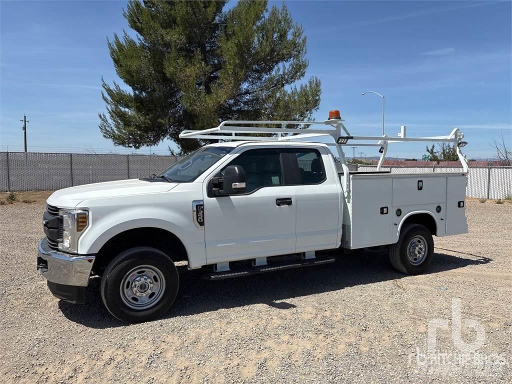 Ford F-350 Pick up de caixa aberta