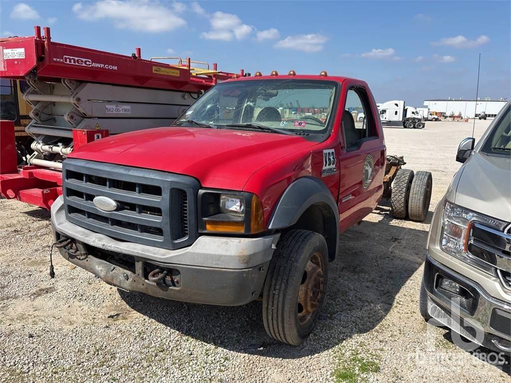 Ford F-450 Camiões de chassis e cabine