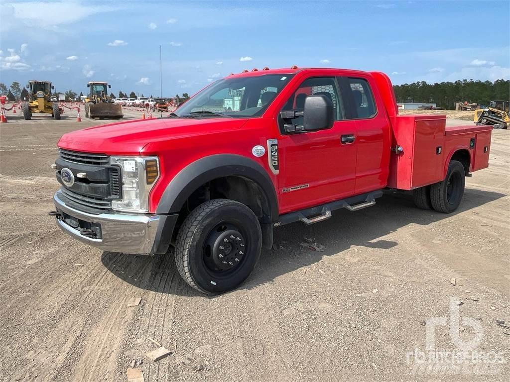 Ford F-450 Camiões de chassis e cabine