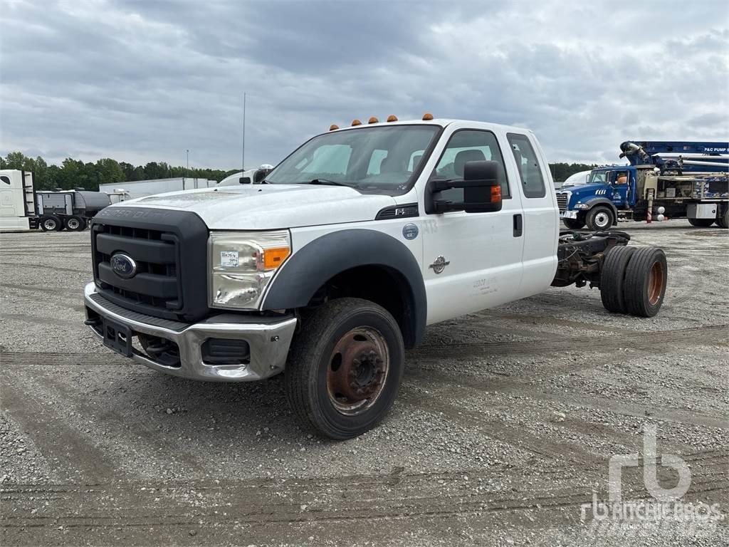 Ford F-550 Máquinas utilitárias