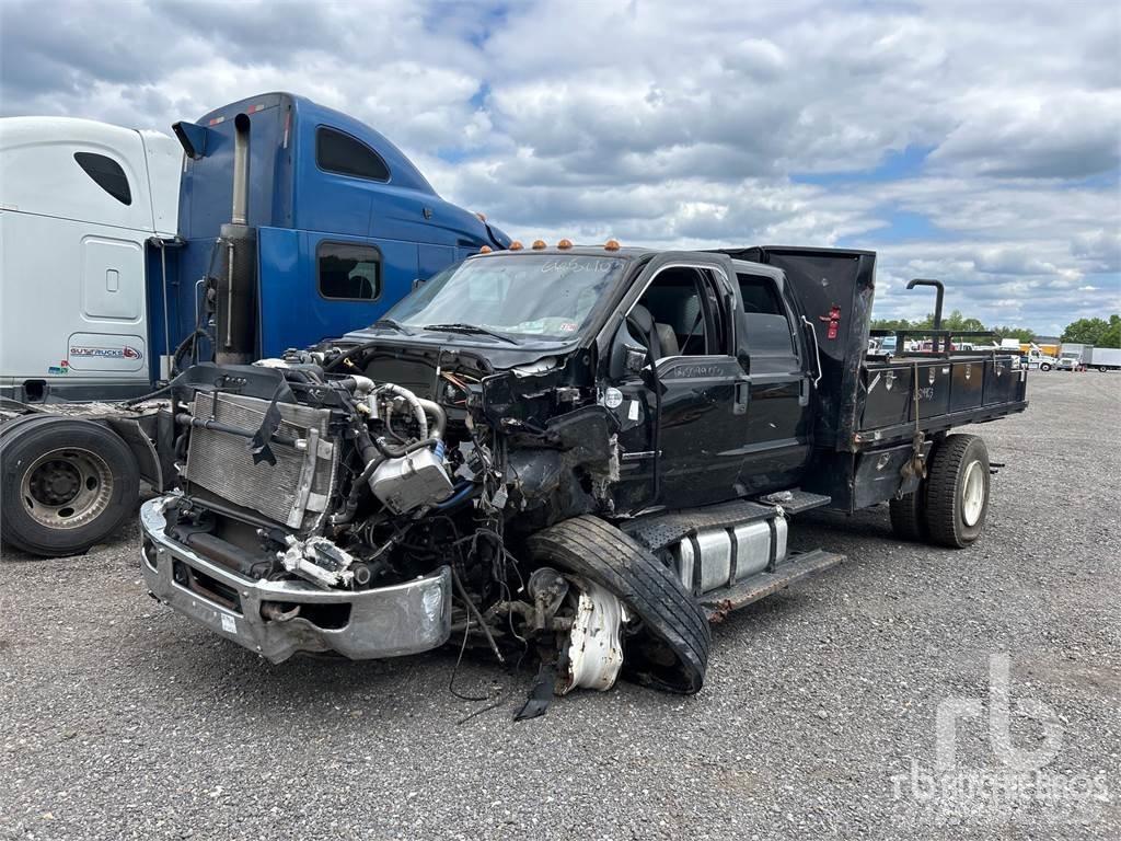 Ford F-750 Camiões estrado/caixa aberta