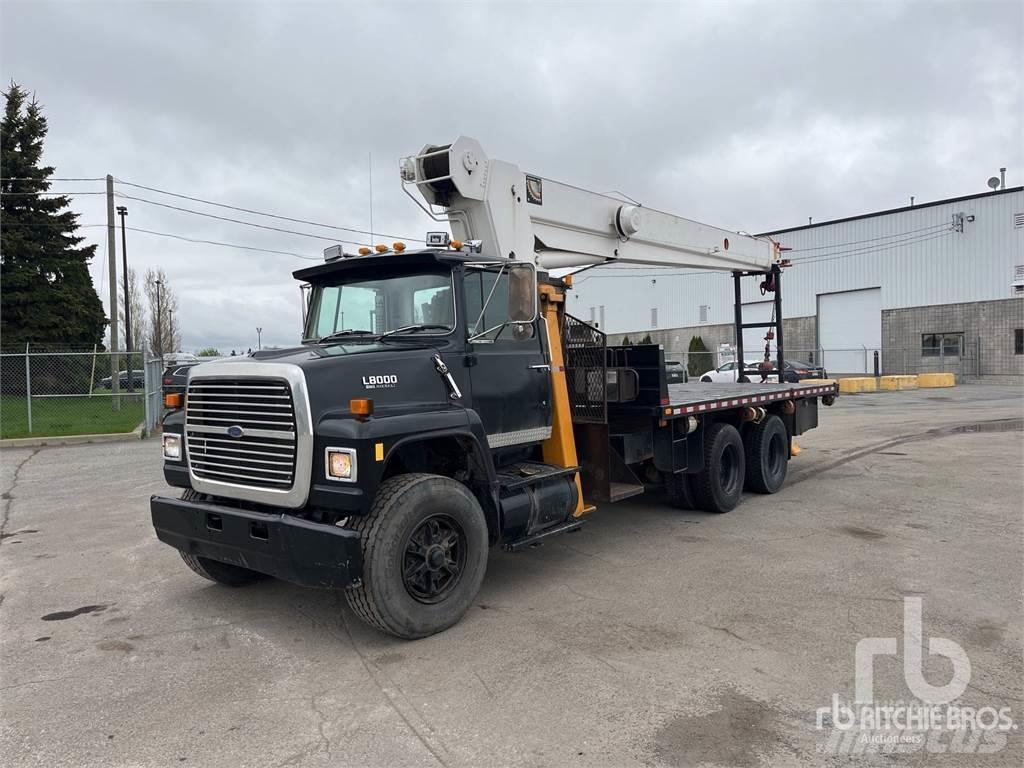 Ford L8000 Camiões grua