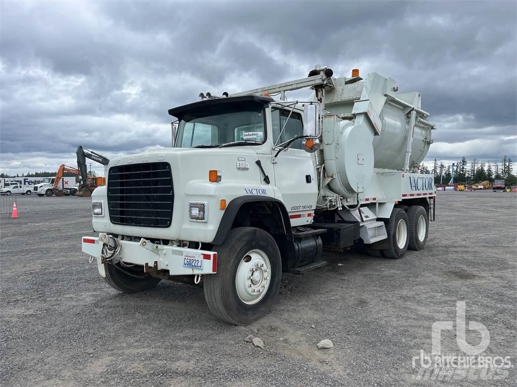 Ford LNT8000 Camiões Aspiradores Combi