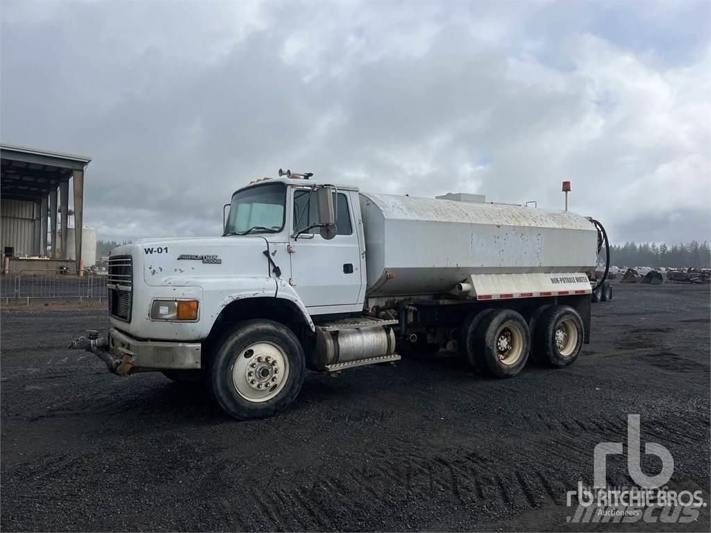 Ford LS9000 Auto-tanques