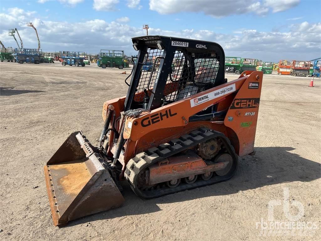 Gehl RT135 Carregadoras de direcção deslizante
