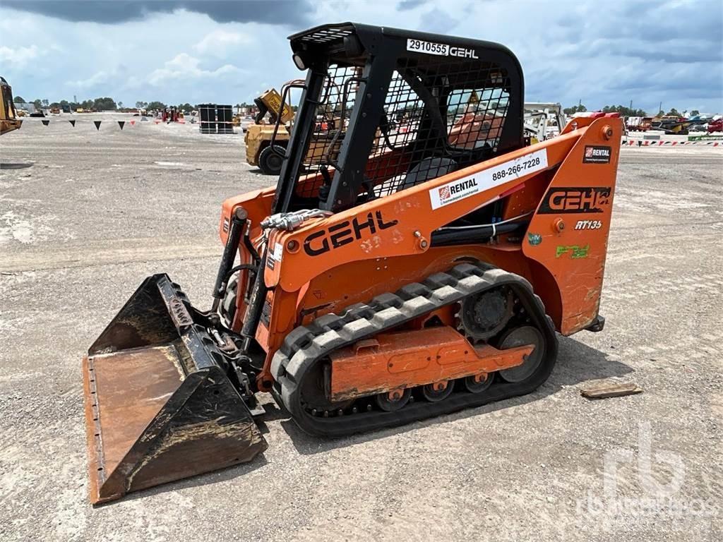 Gehl RT135 Carregadoras de direcção deslizante