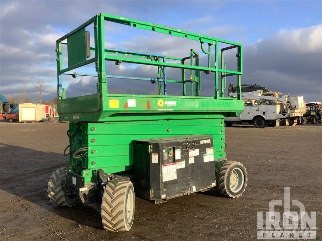 Genie GS-4069DC Elevadores de tesoura