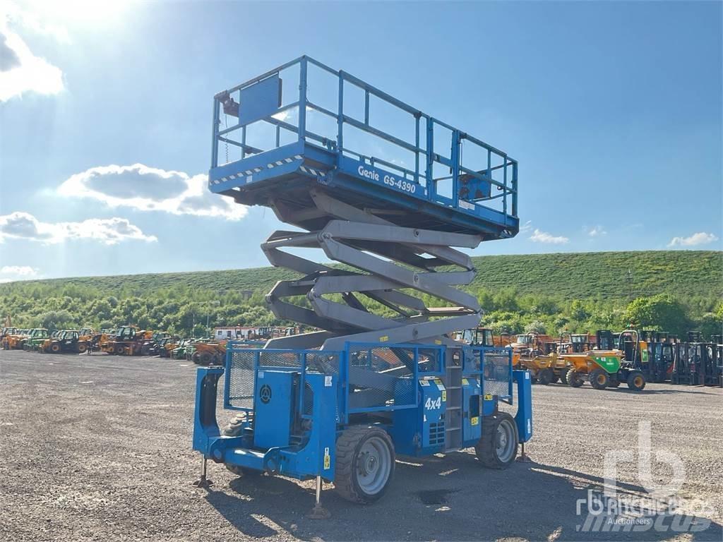 Genie GS4390 Elevadores de tesoura
