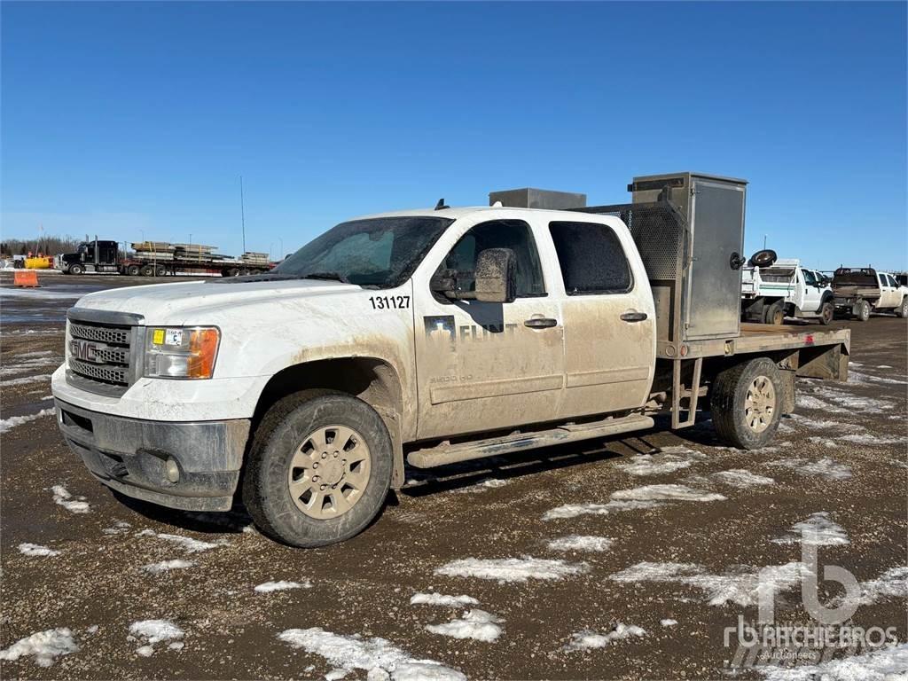 GMC C3500HD Camiões estrado/caixa aberta