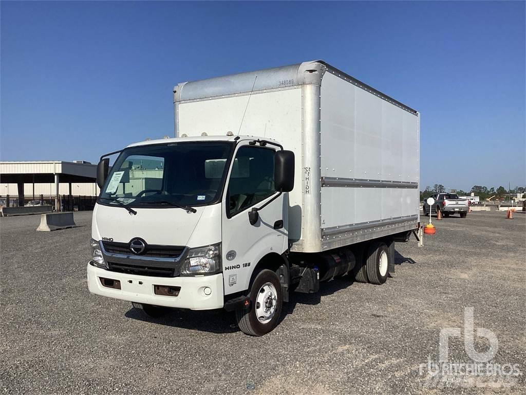 Hino 155 Carrinhas de caixa fechada