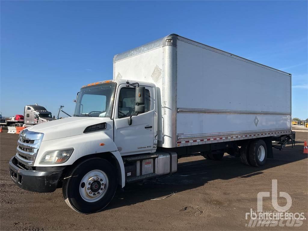Hino 268 Carrinhas de caixa fechada