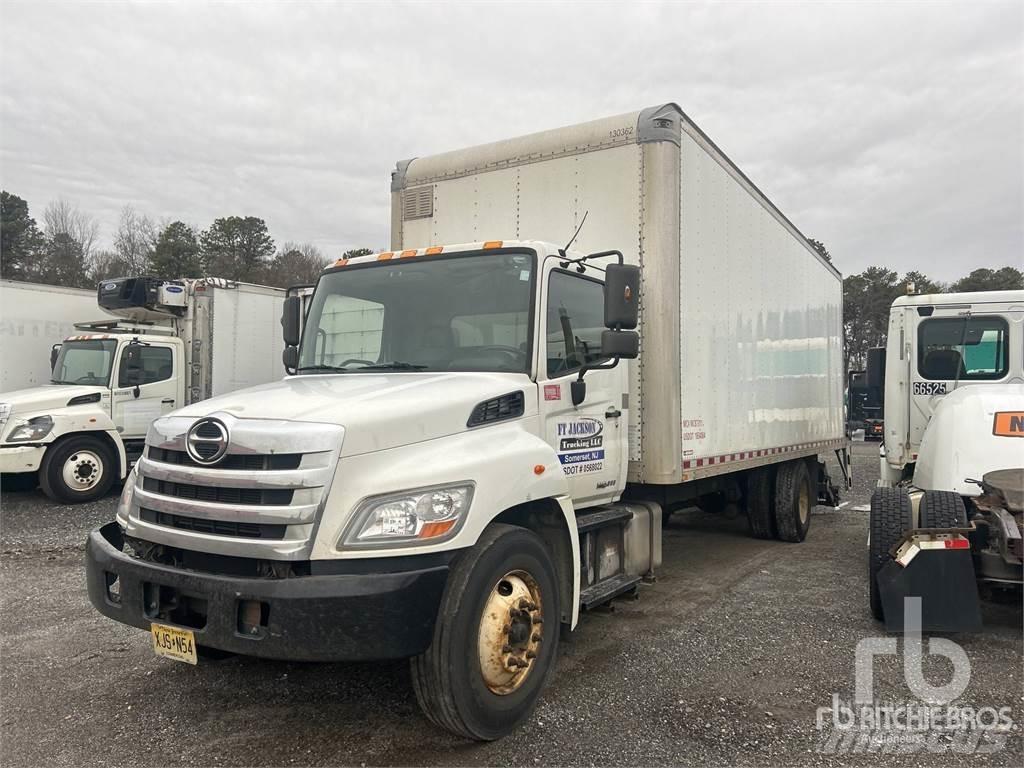 Hino 268 Carrinhas de caixa fechada