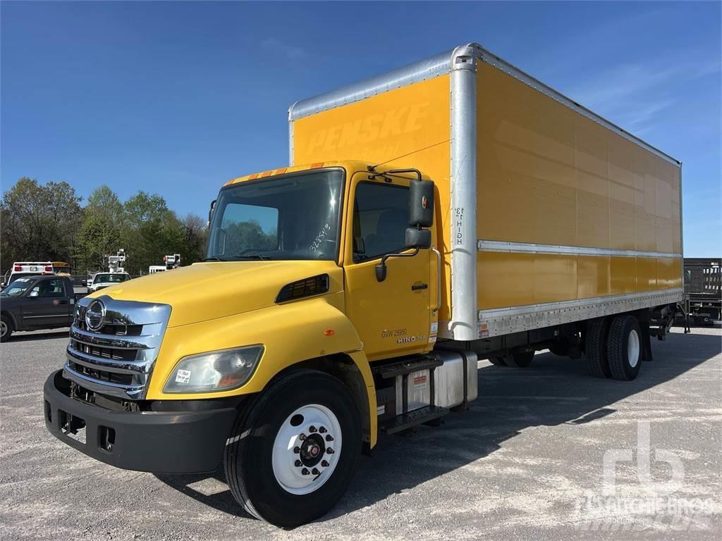 Hino 268 Carrinhas de caixa fechada