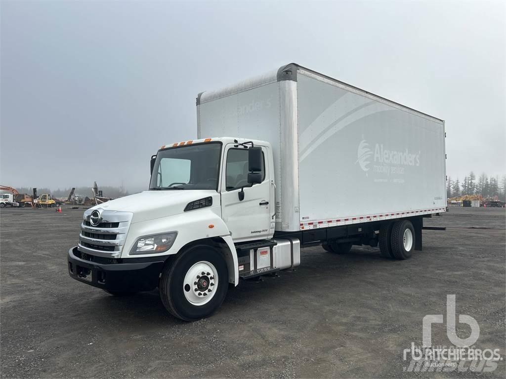 Hino 268 Carrinhas de caixa fechada